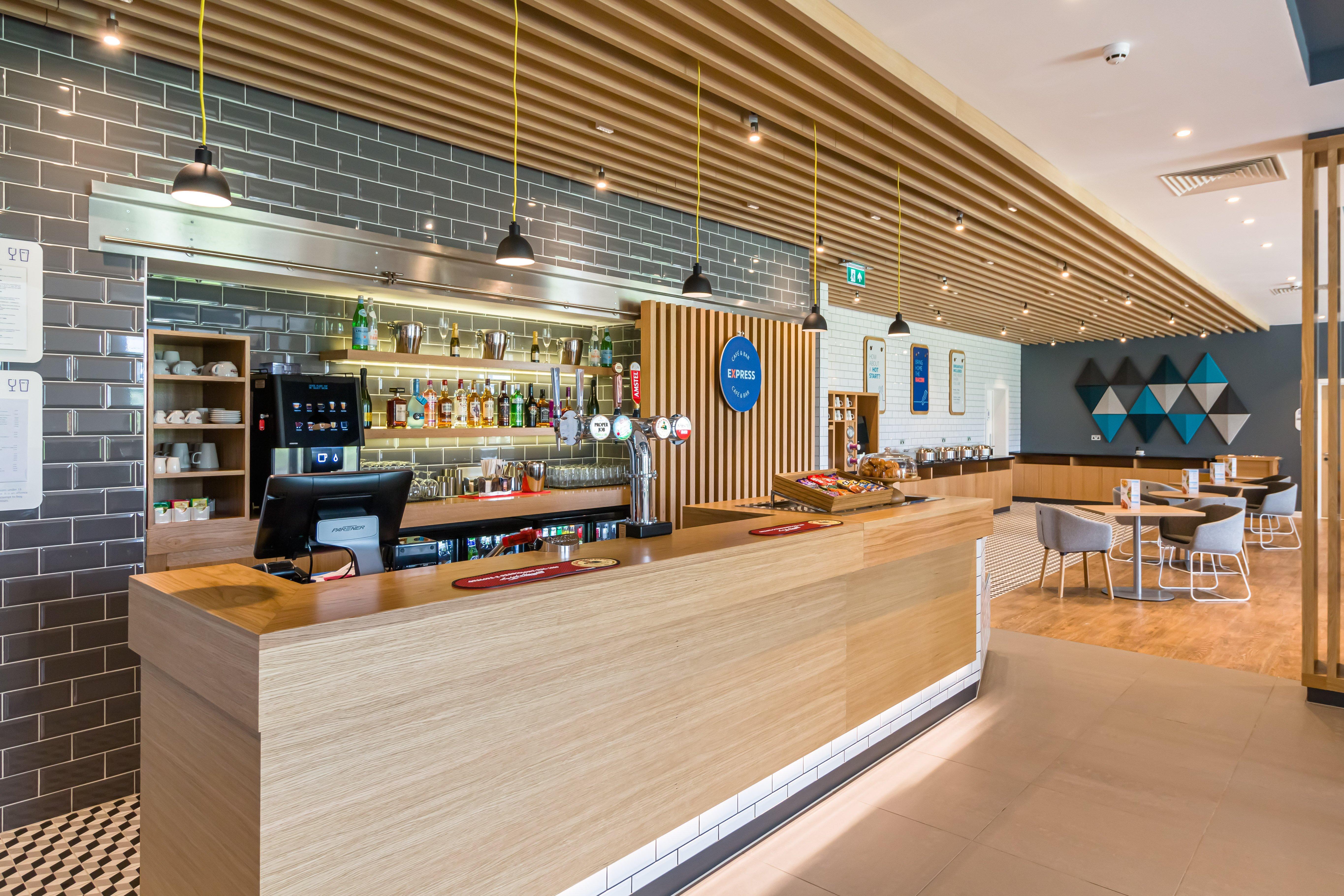Holiday Inn Express - Bodmin - Victoria Junction By Ihg Exterior photo