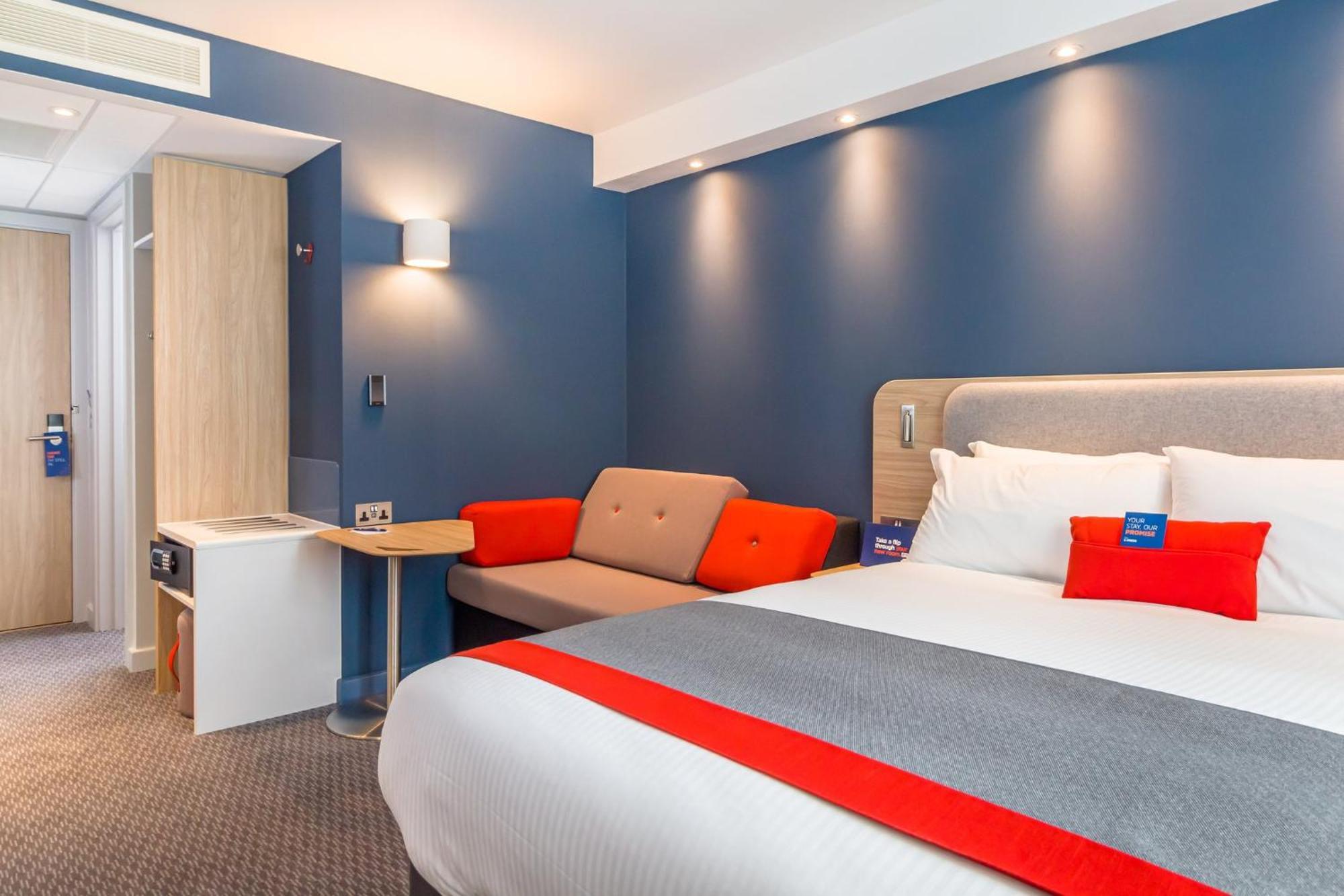 Holiday Inn Express - Bodmin - Victoria Junction By Ihg Exterior photo